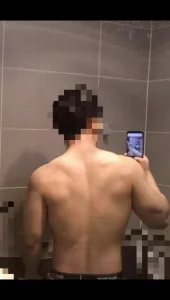 发点库存，猛烈撞击母狗人妻（北京交友）