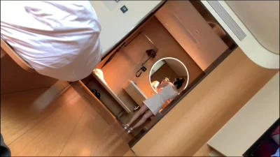 离异服装店老板娘酒店约会，身材很性感，叫声诱人