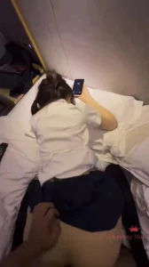 艹她让她给闺蜜打电话